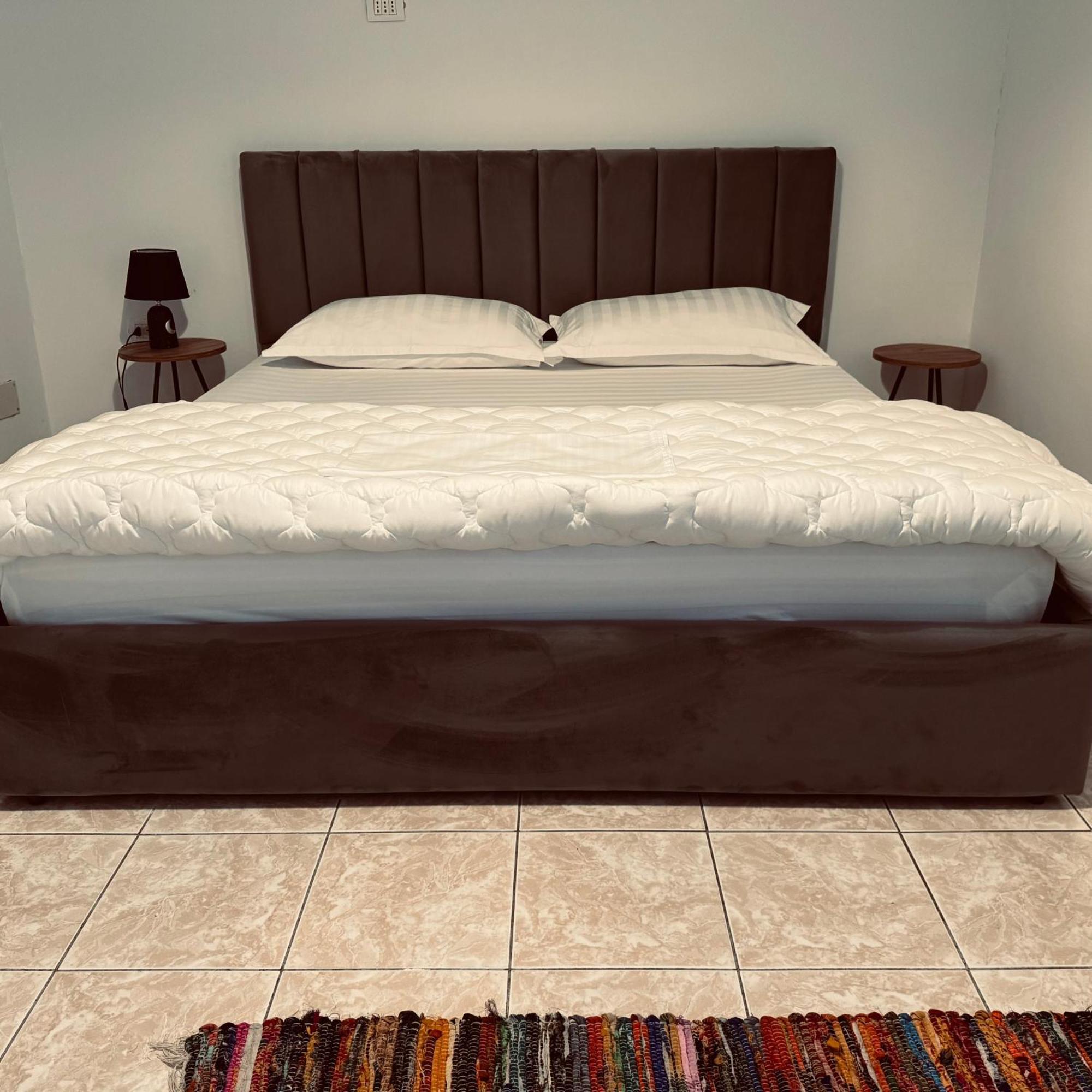 Hi5 Rooms Tiranë Ngoại thất bức ảnh